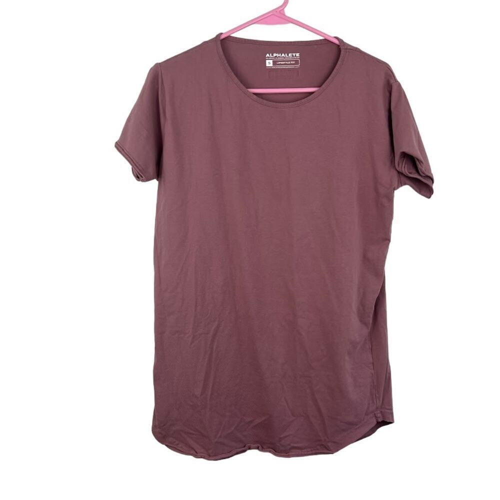 Alphalete mauve short sleeve lifestyle fit t-shirt mens size small
